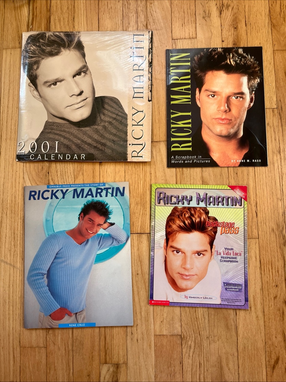vintage 2001 new  sealed Ricky Martin Calendar and (3) magazines